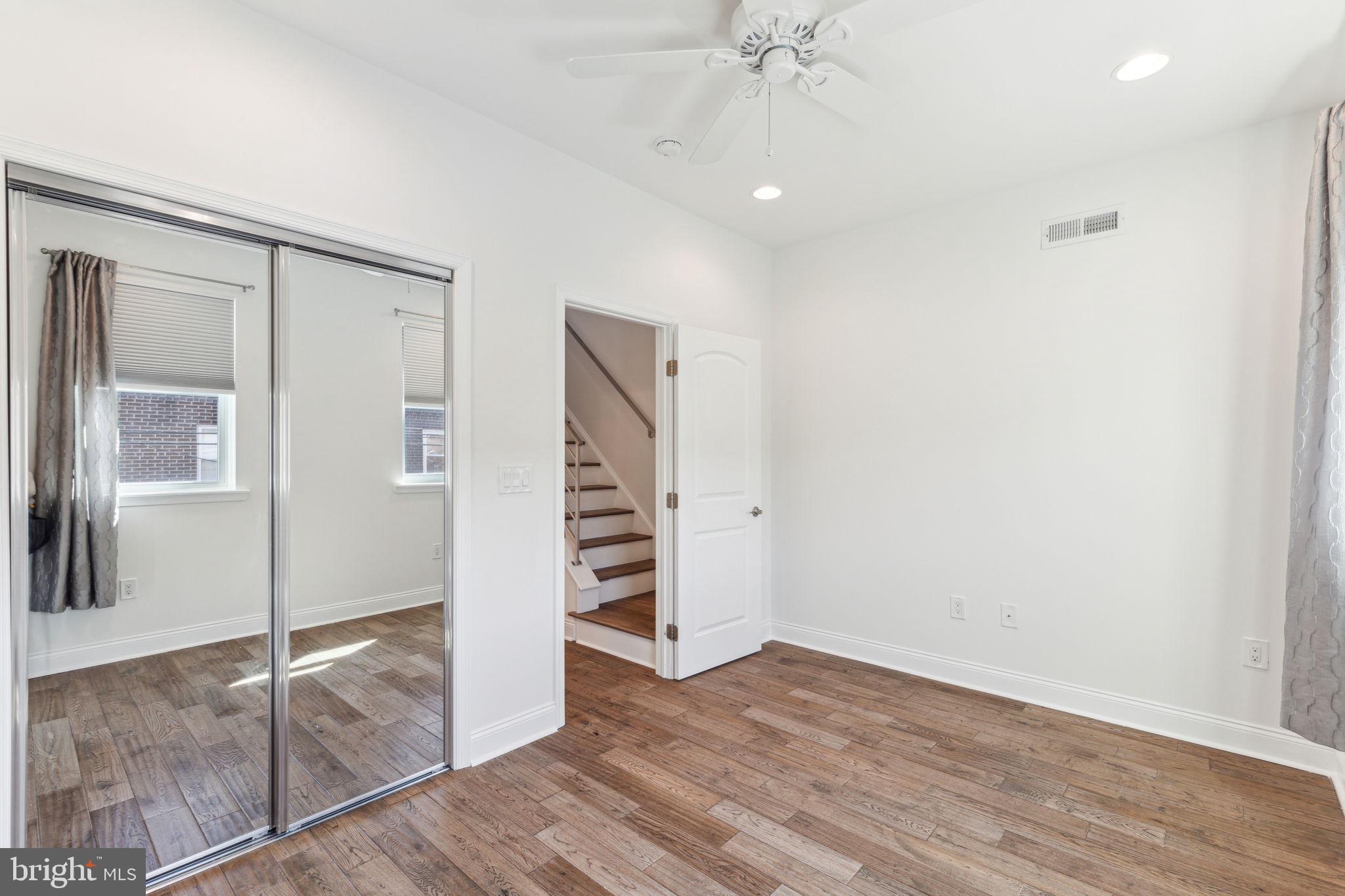 113 Sigel St