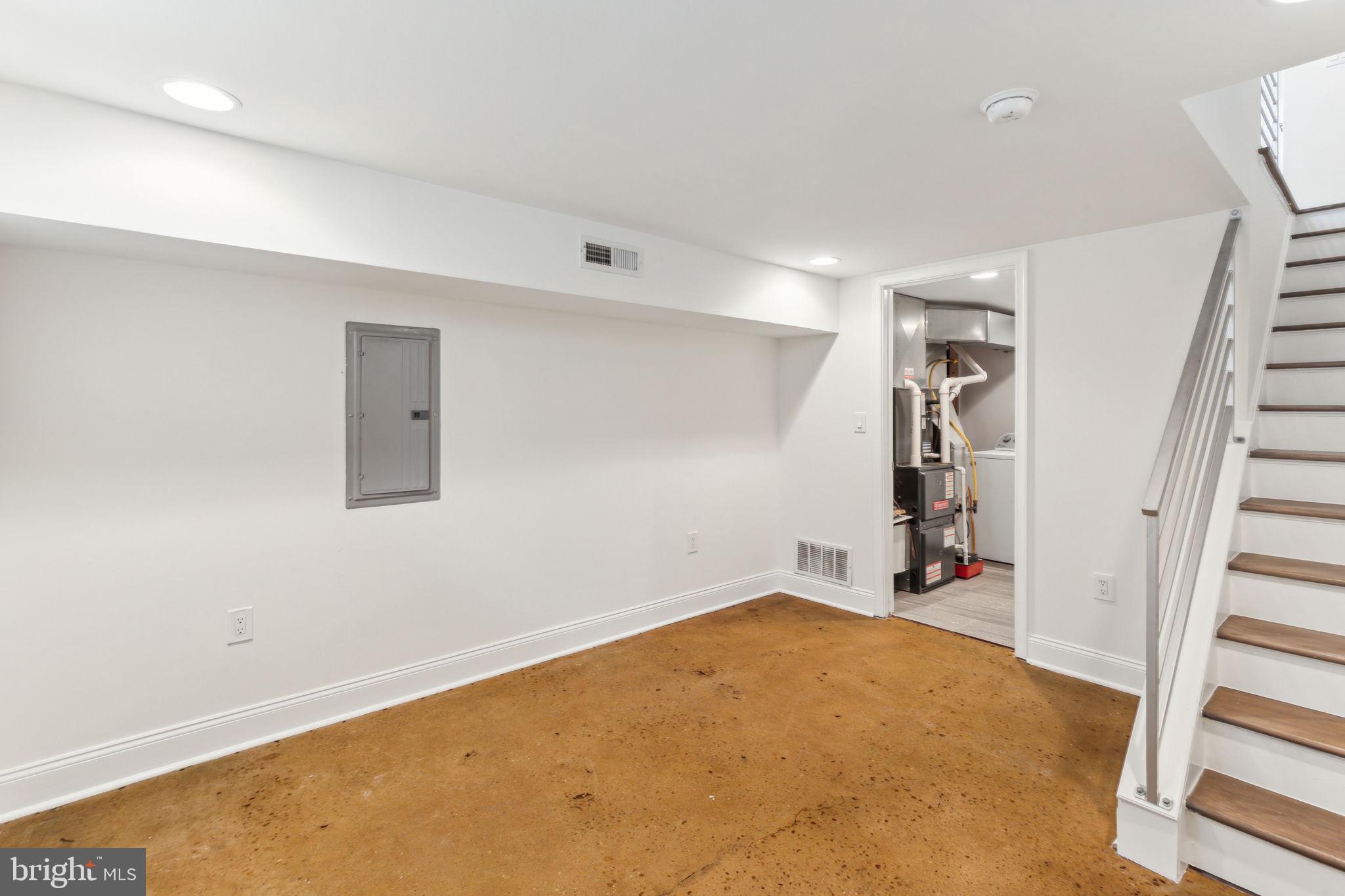 113 Sigel St