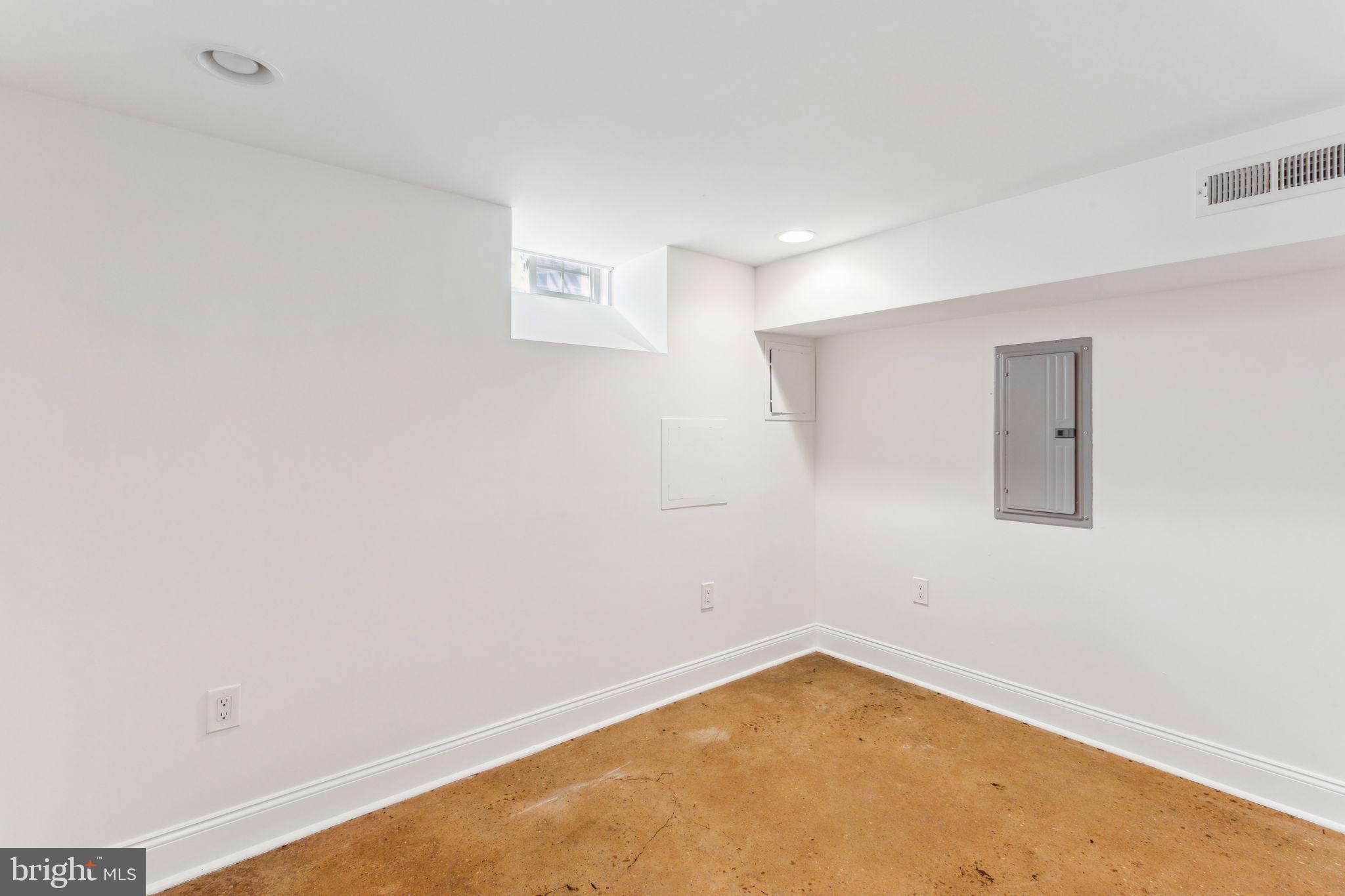113 Sigel St
