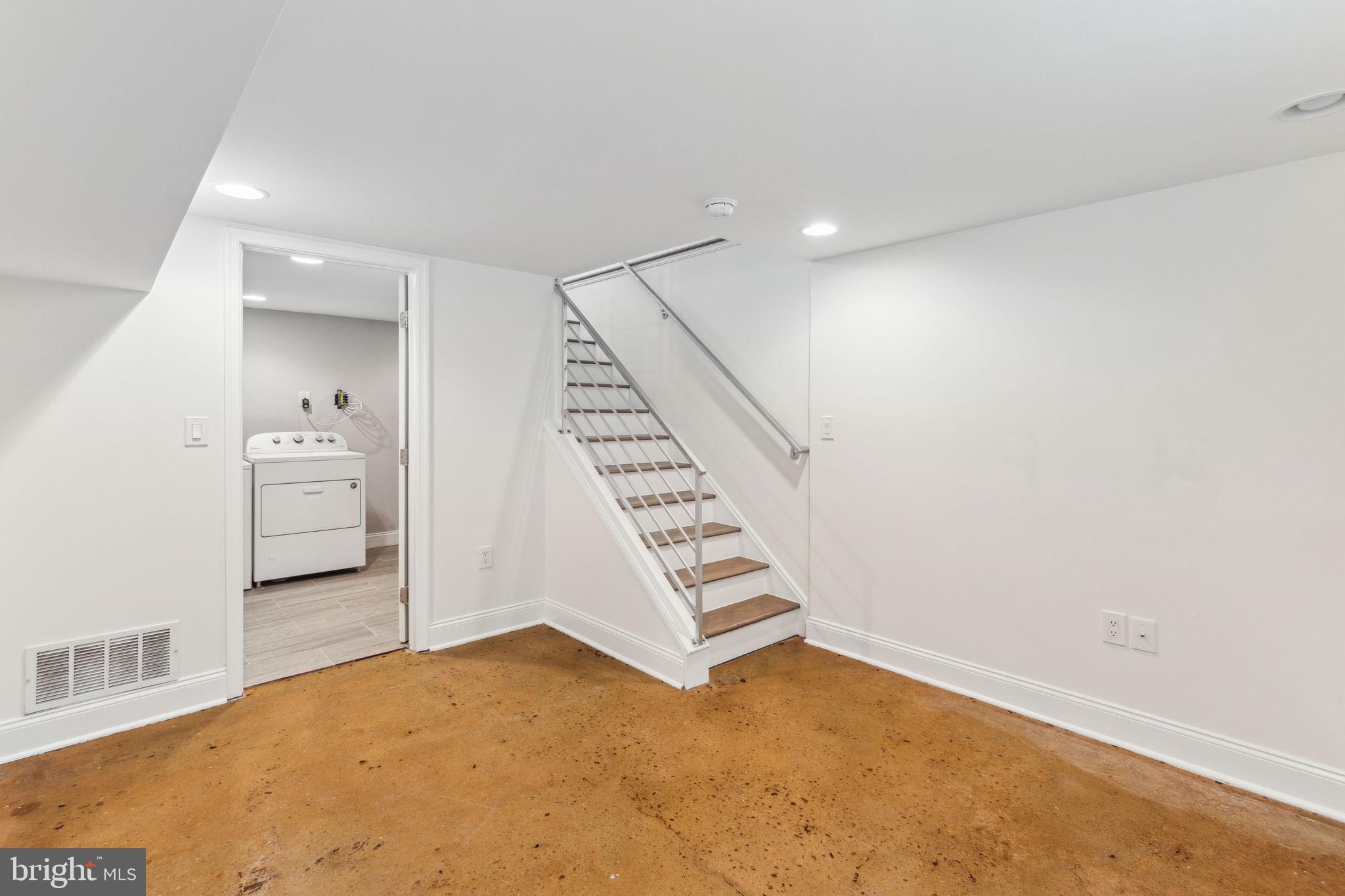 113 Sigel St