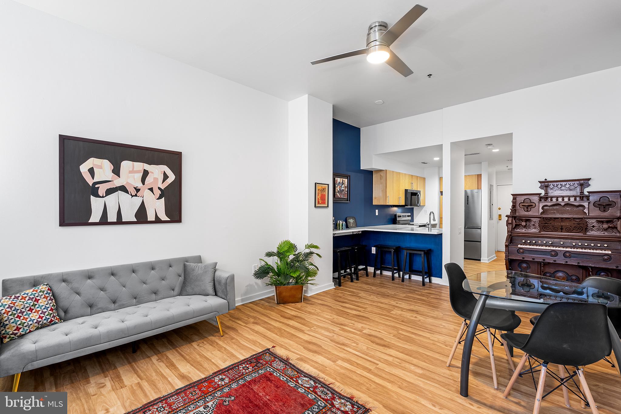 315 New St #216