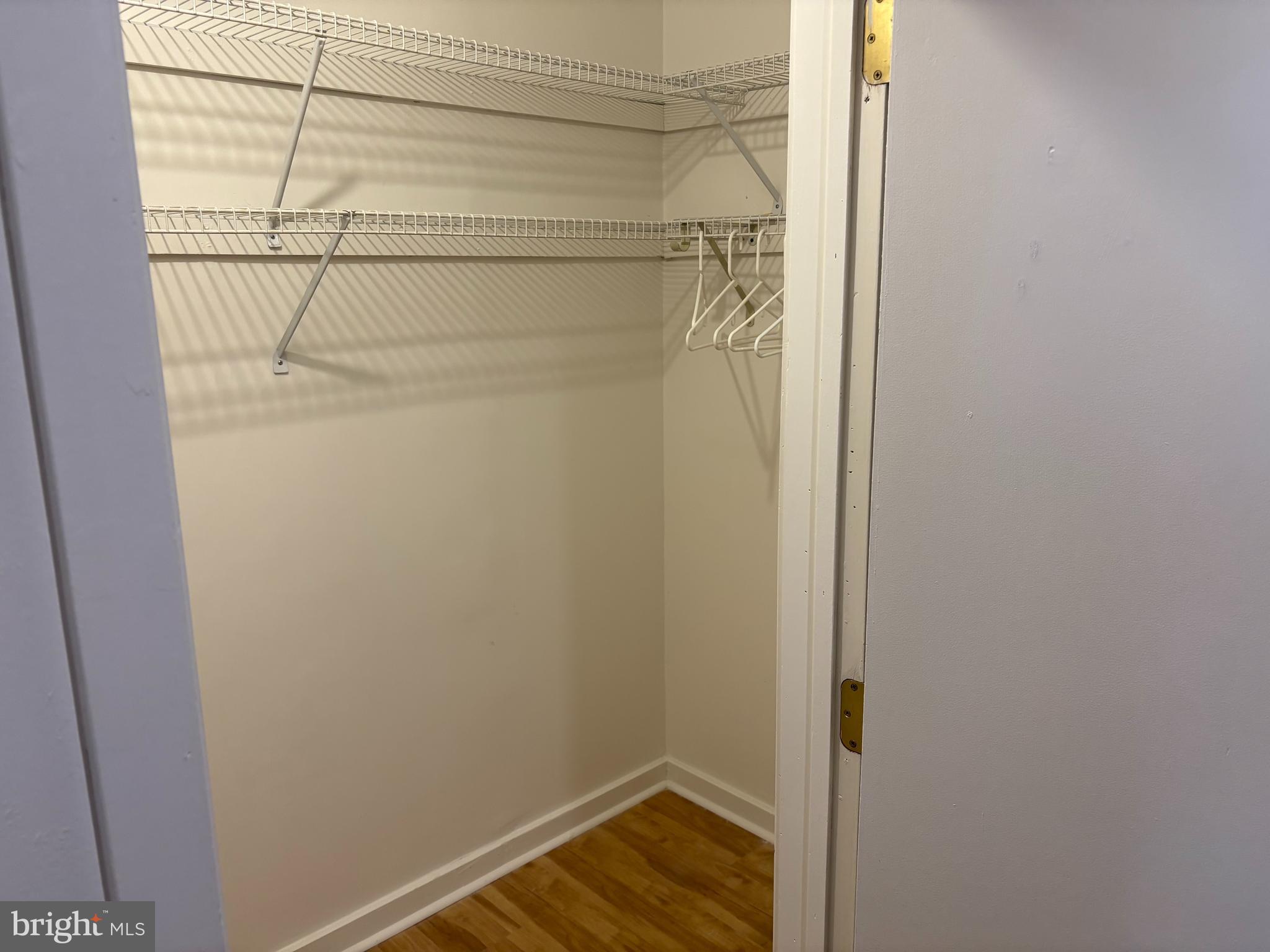 315 New St #216