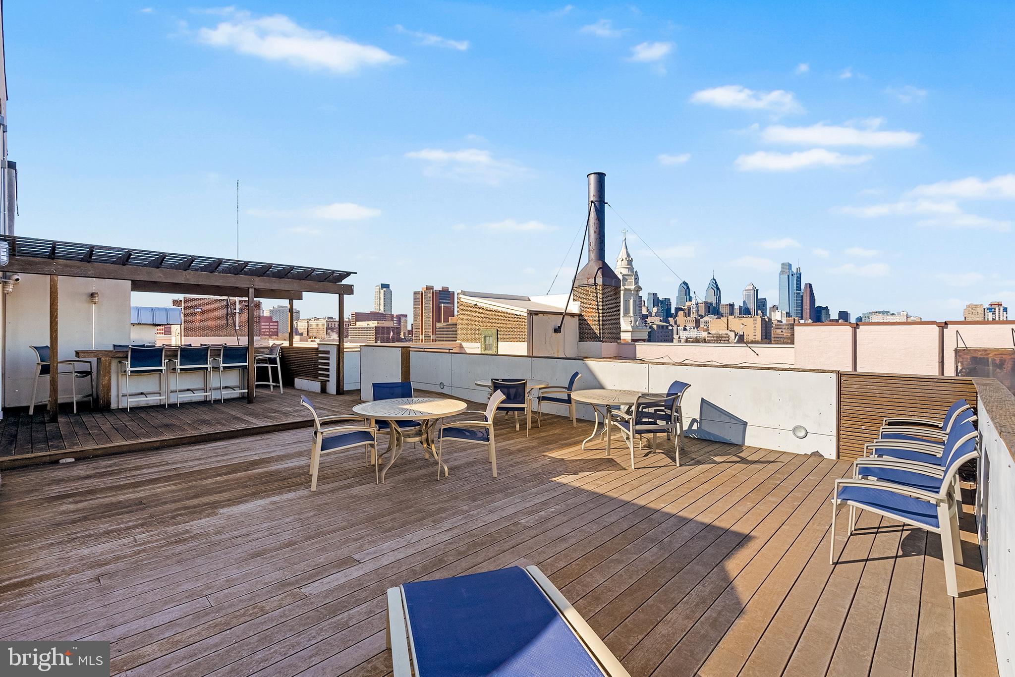 315 New St #216