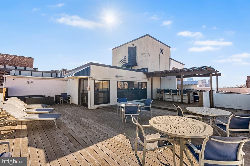 315 New St #216