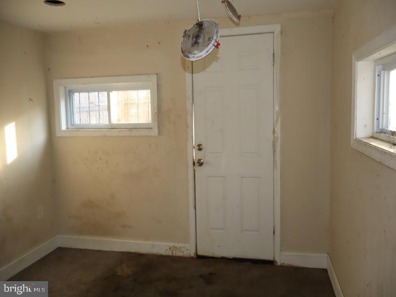 2224 W Montgomery Ave