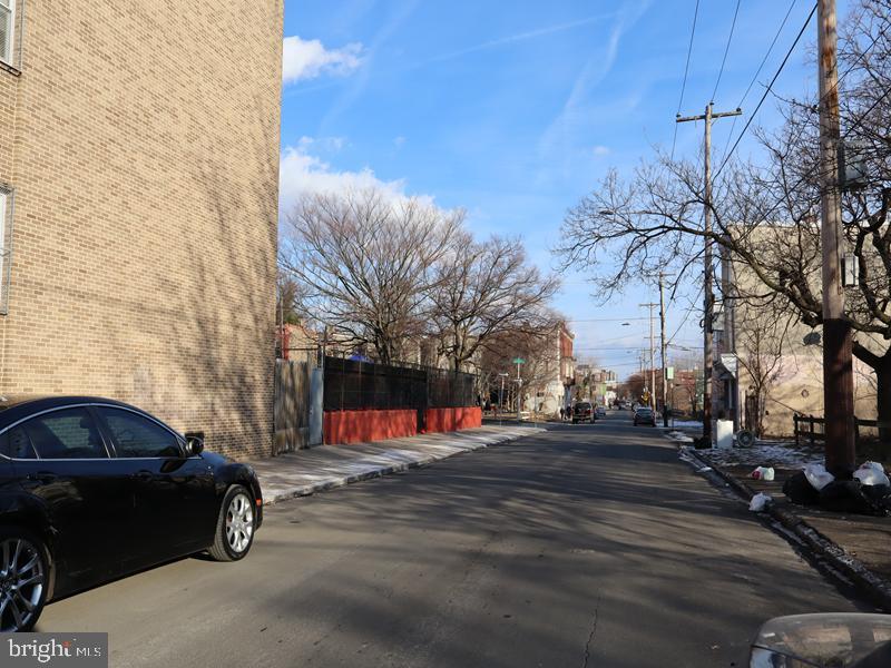2224 W Montgomery Ave