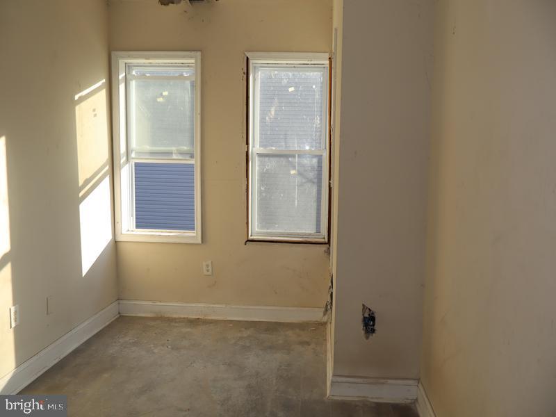 2224 W Montgomery Ave