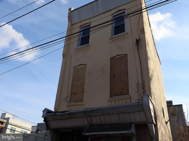 2224 W Montgomery Ave