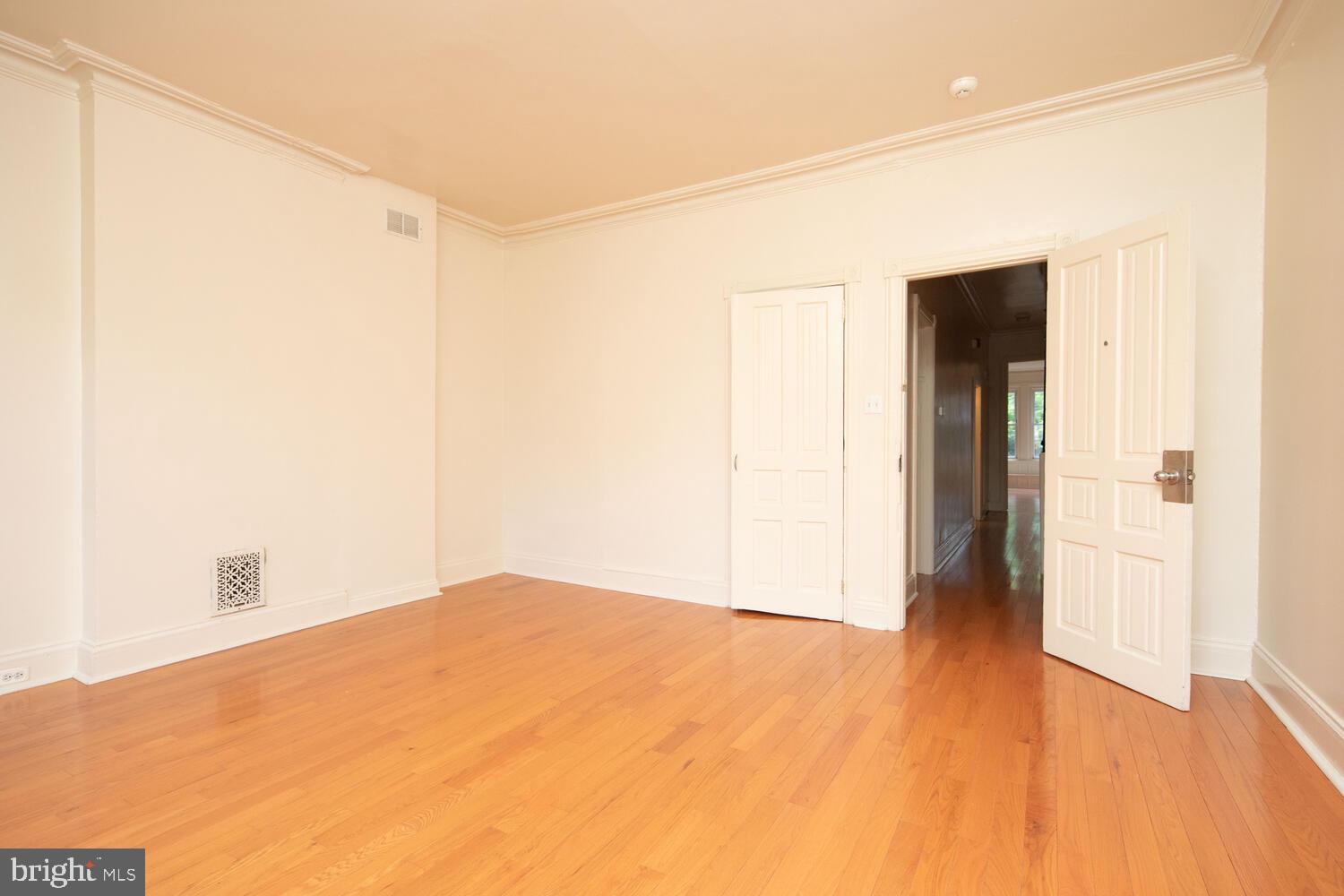 426 S 42nd St