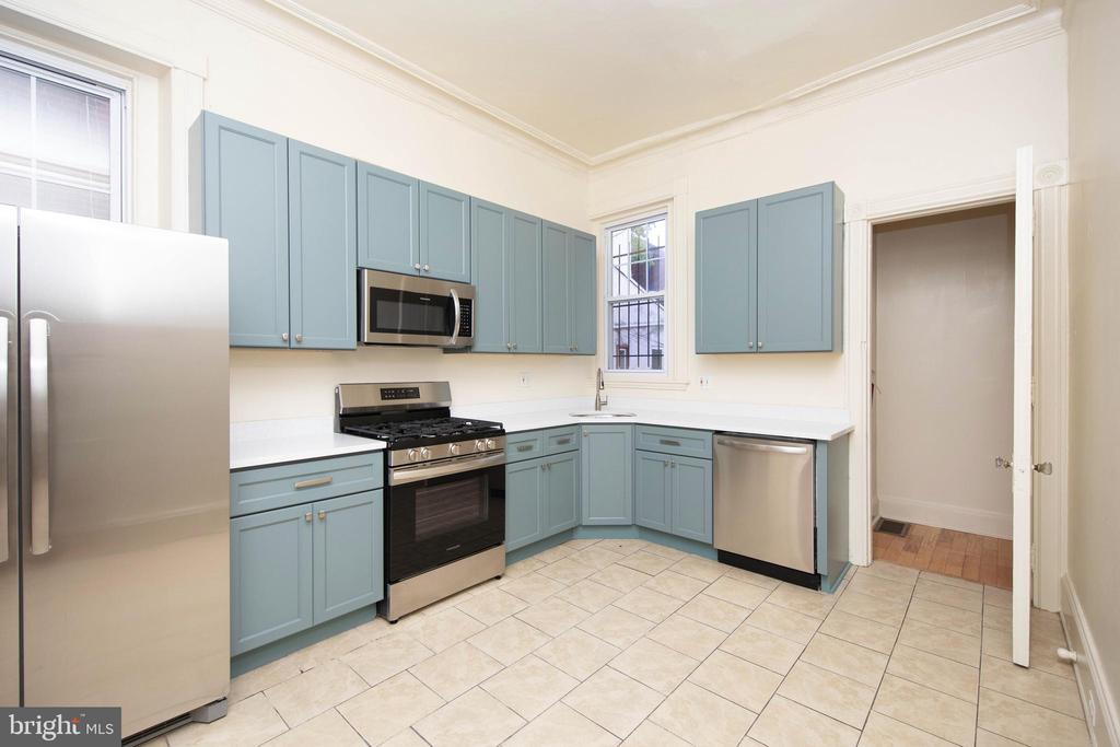 426 S 42nd St