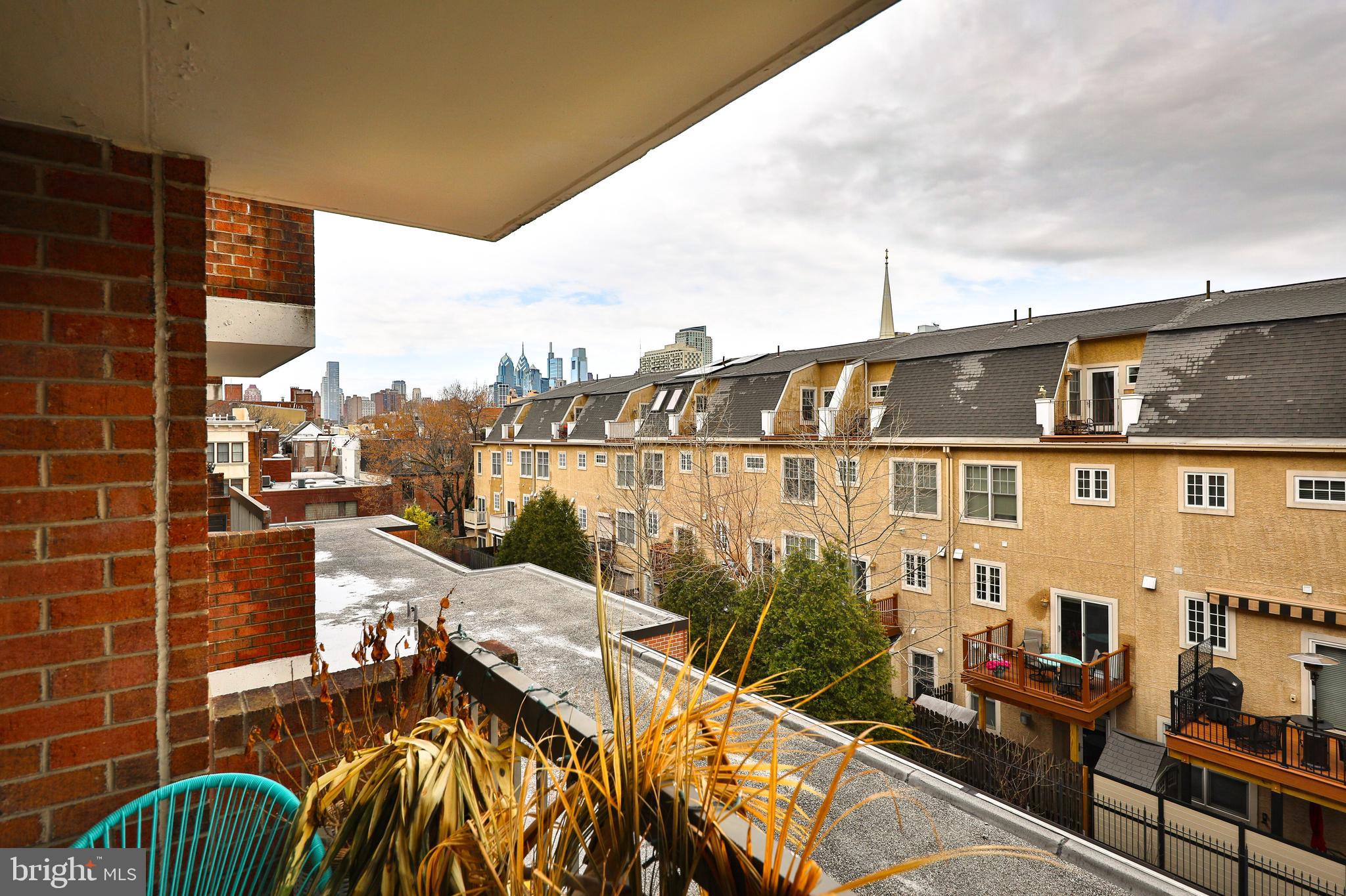200-10 Lombard St #536