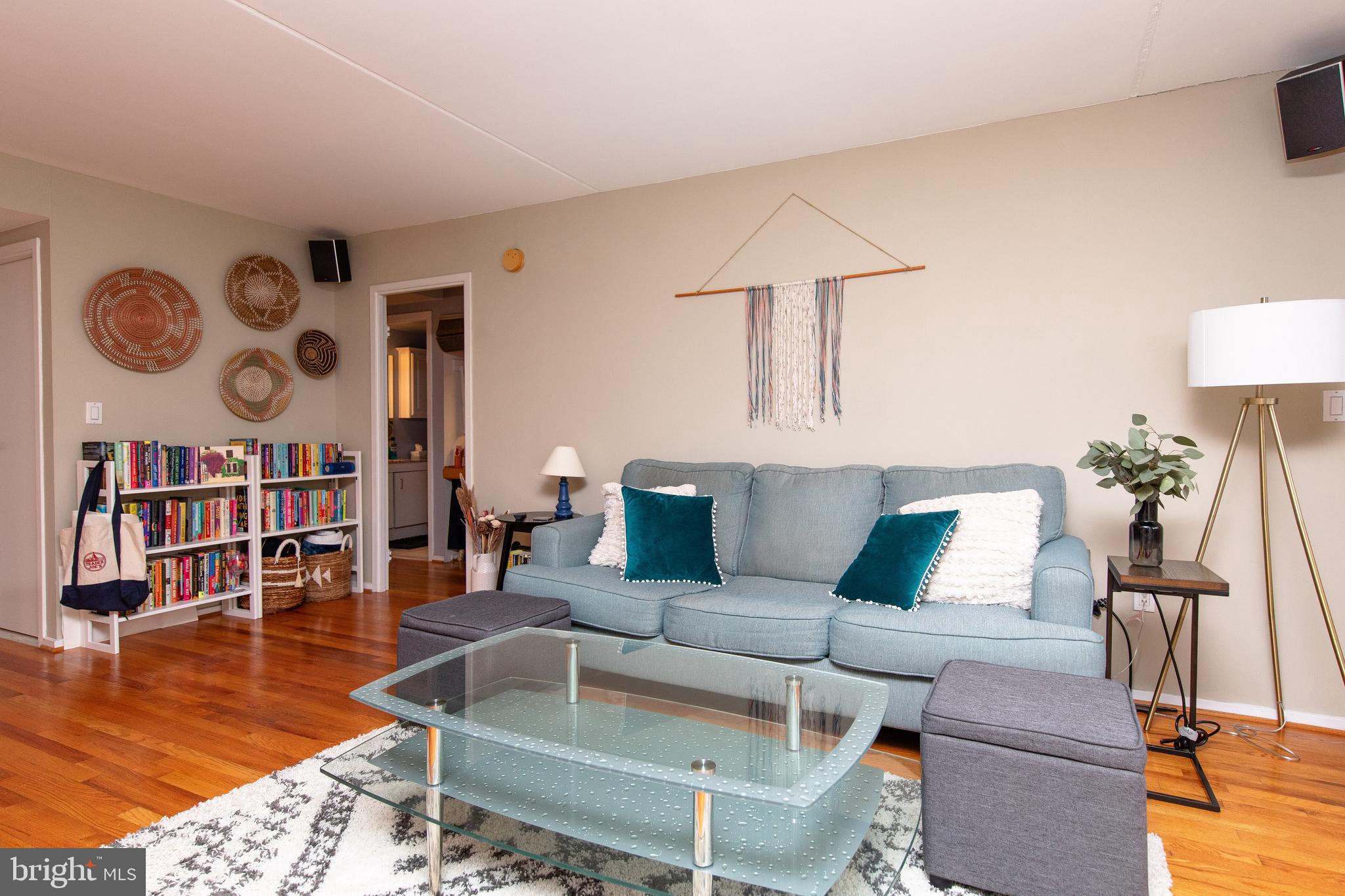 200-10 Lombard St #536