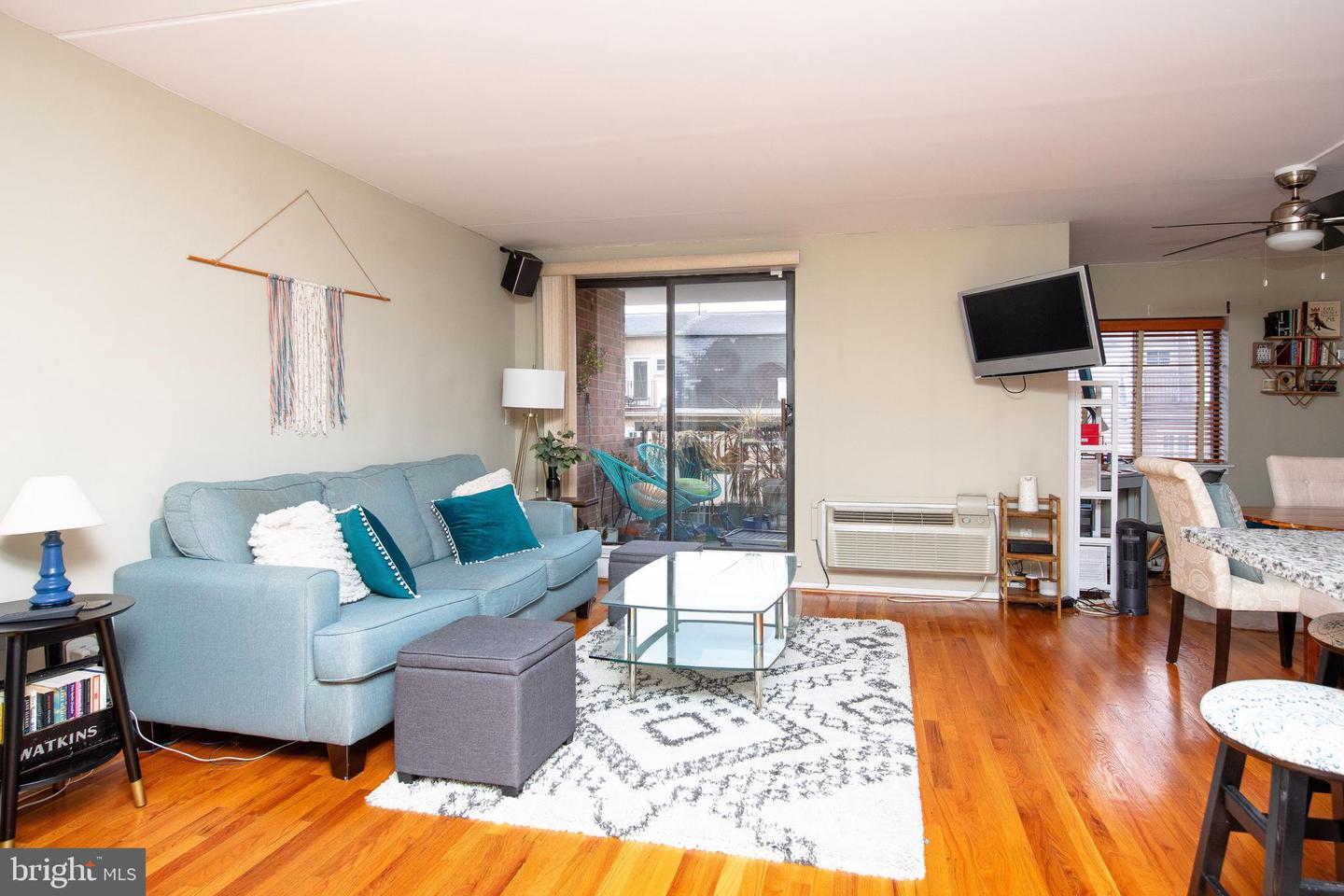 200-10 Lombard St #536