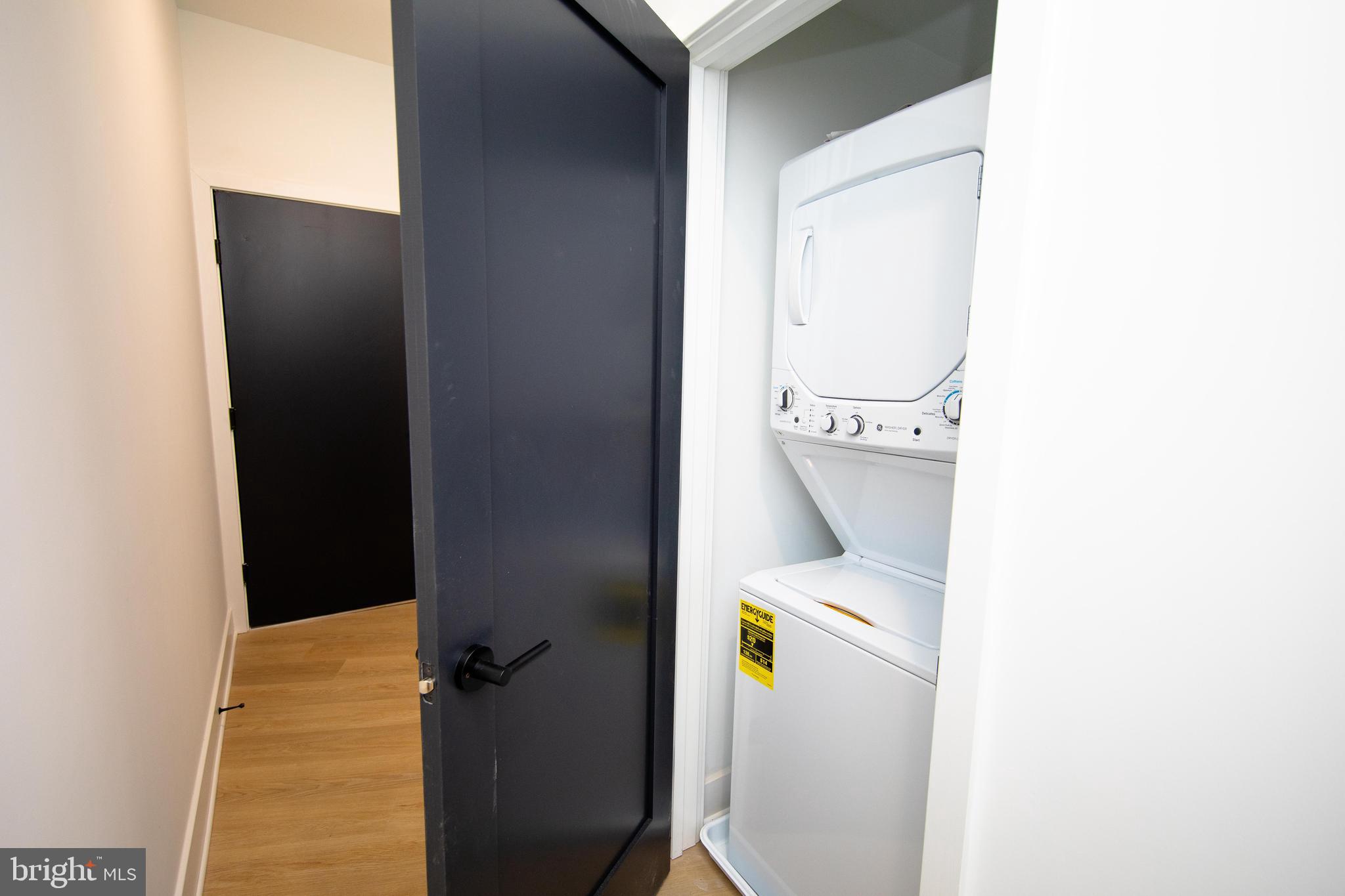 633-35 N 5TH ST #405