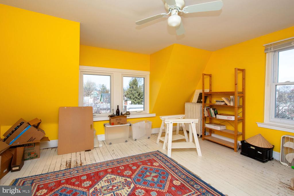 42 W Mount Airy Ave