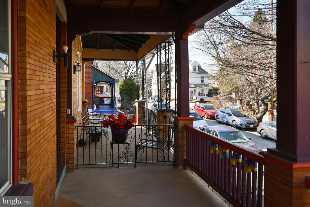 42 W Mount Airy Ave