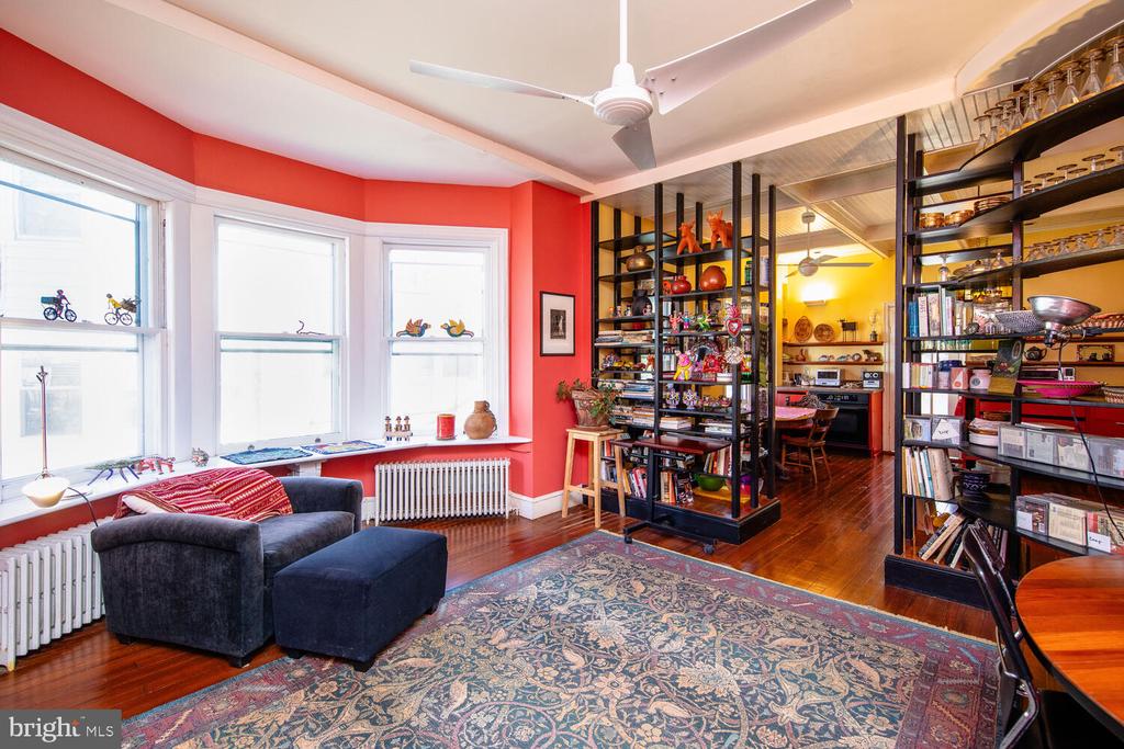 42 W Mount Airy Ave