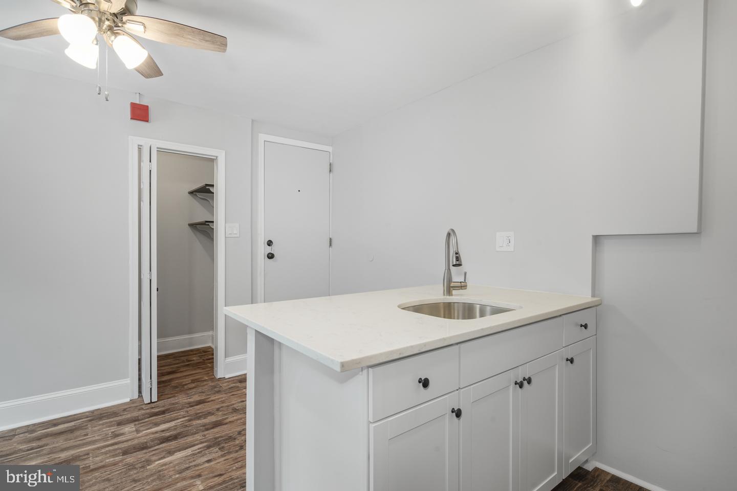 819 S 2ND ST #3R