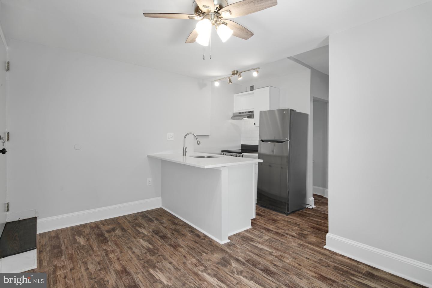 819 S 2ND ST #3R