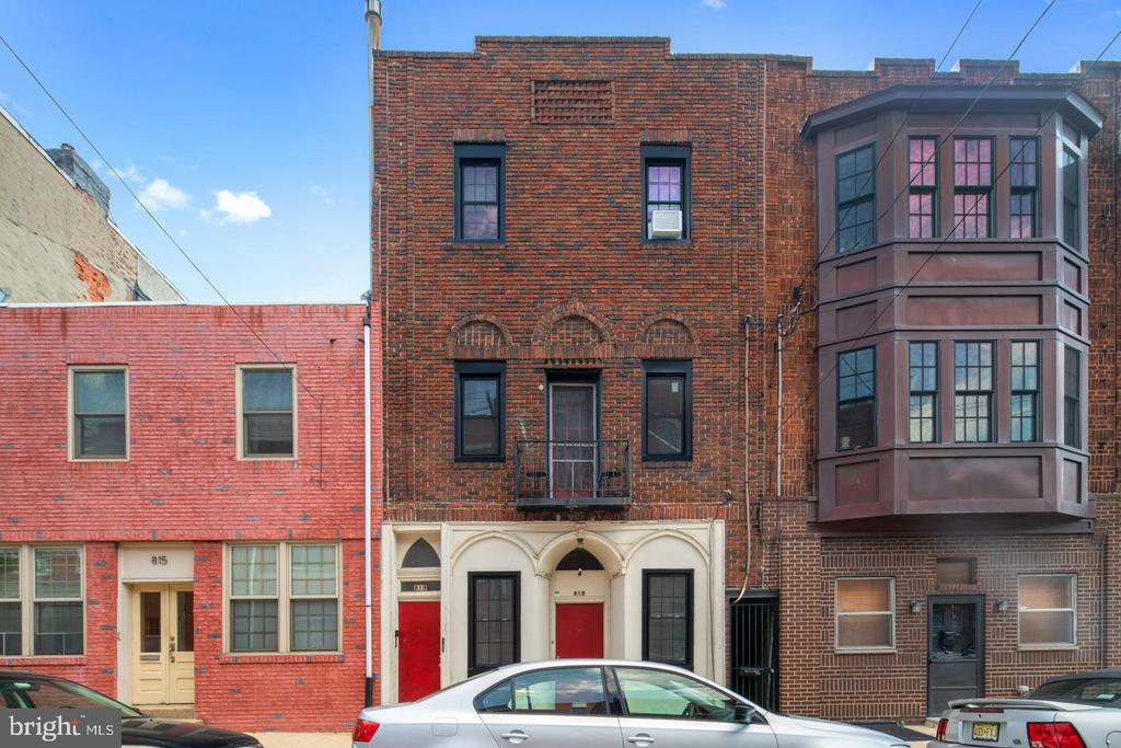 819 S 2ND ST #3R