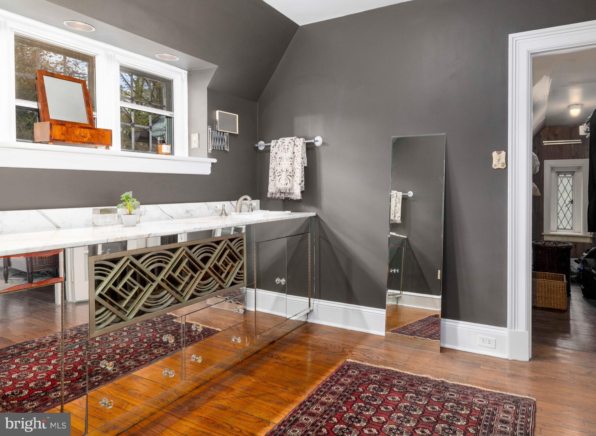 645 N Mount Pleasant Rd