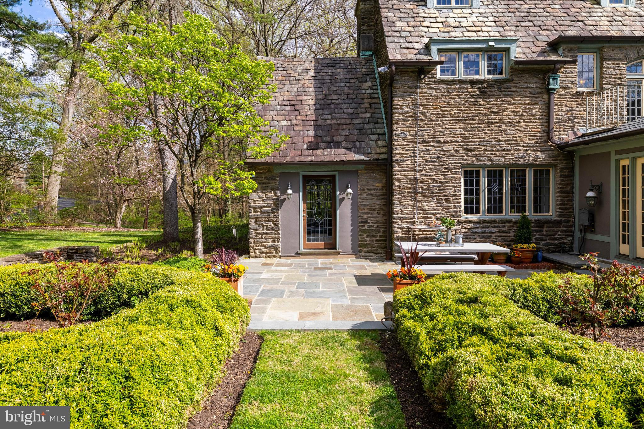 645 N Mount Pleasant Rd