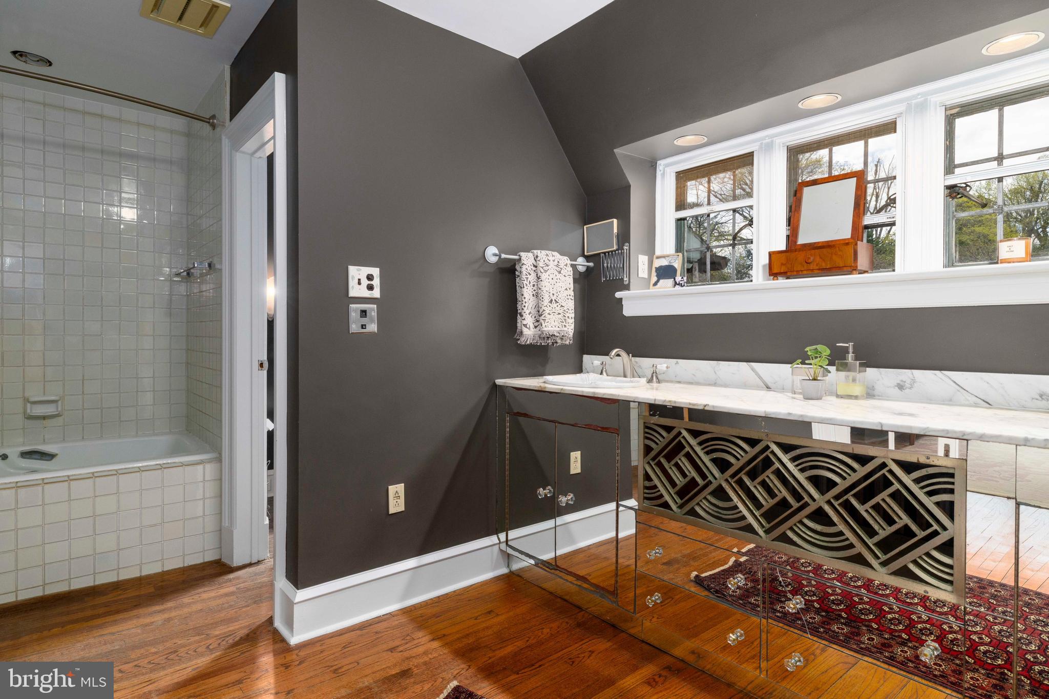 645 N Mount Pleasant Rd