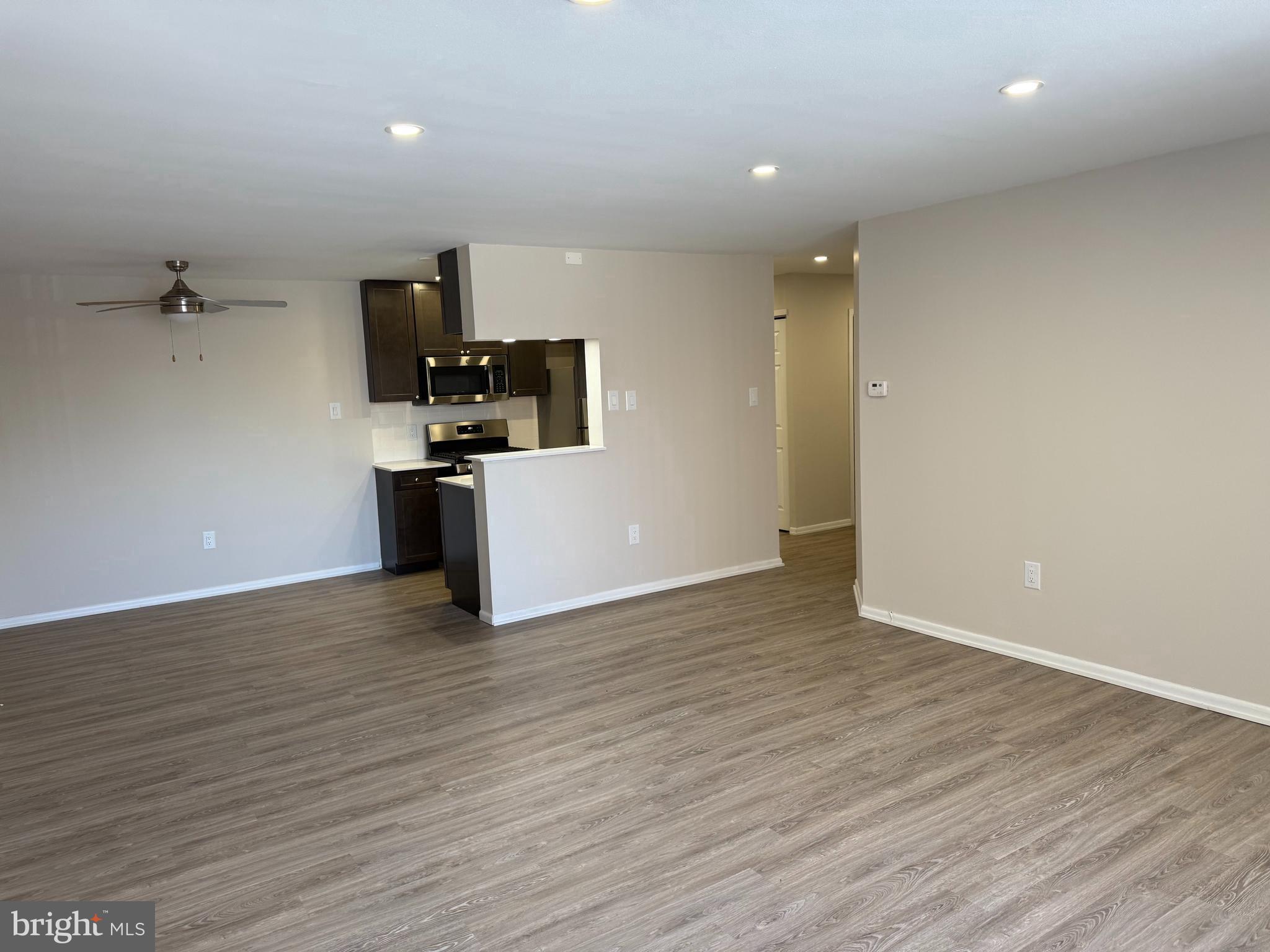 6100 HENRY AVE #3K