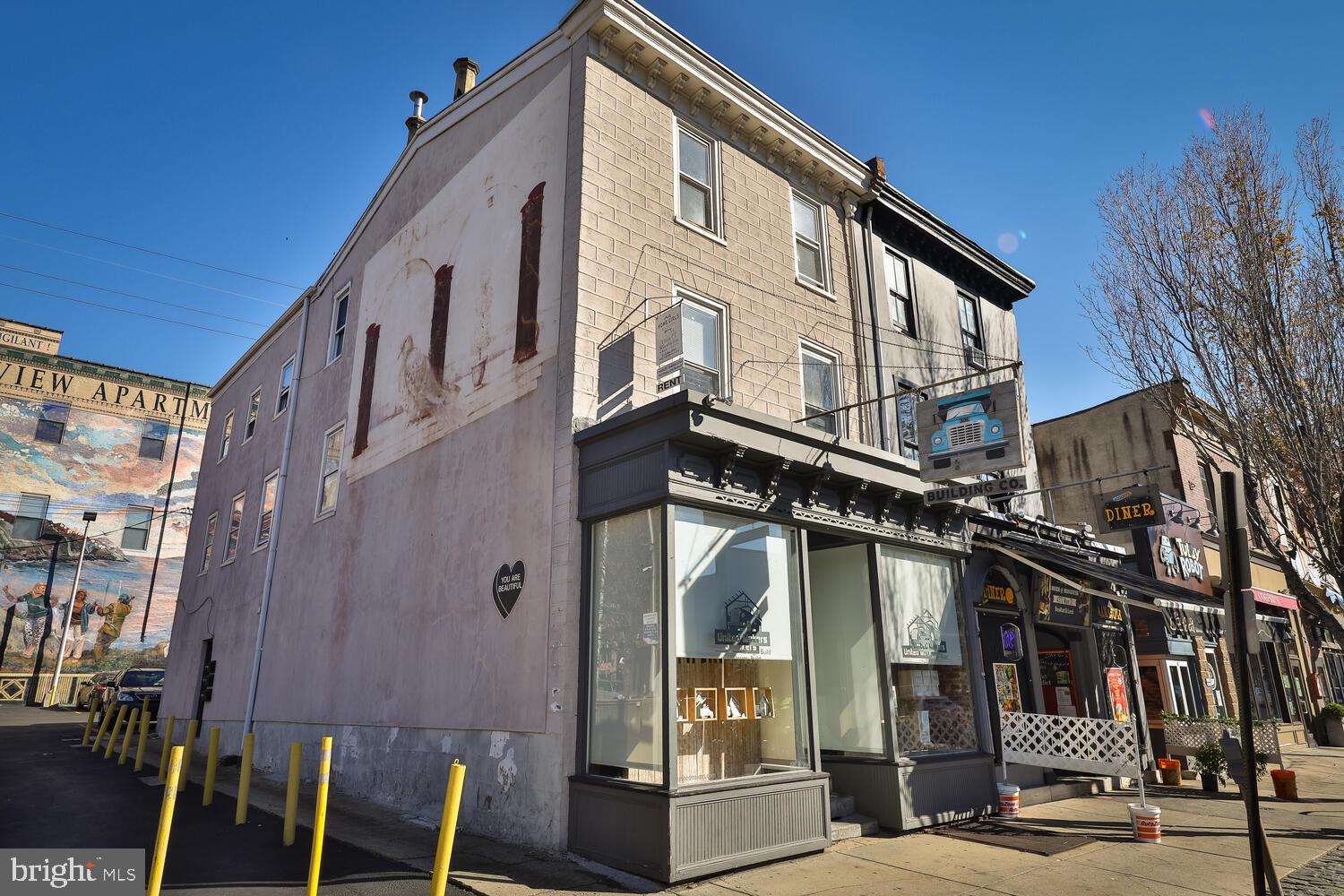 4373 MAIN ST #3F