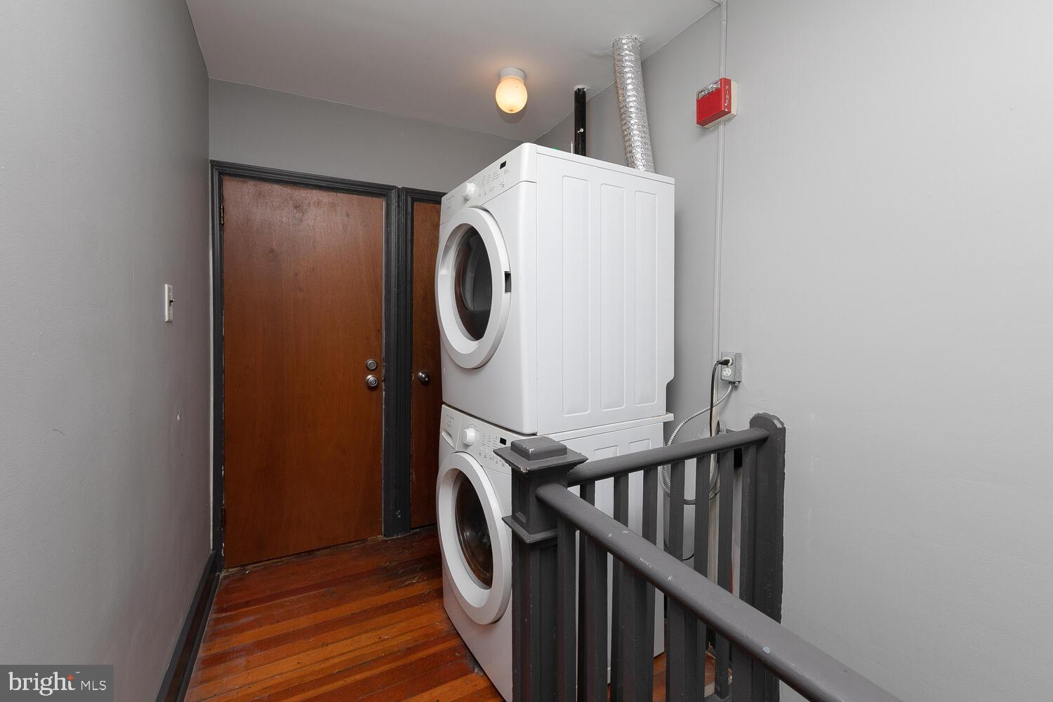 4373 MAIN ST #3F