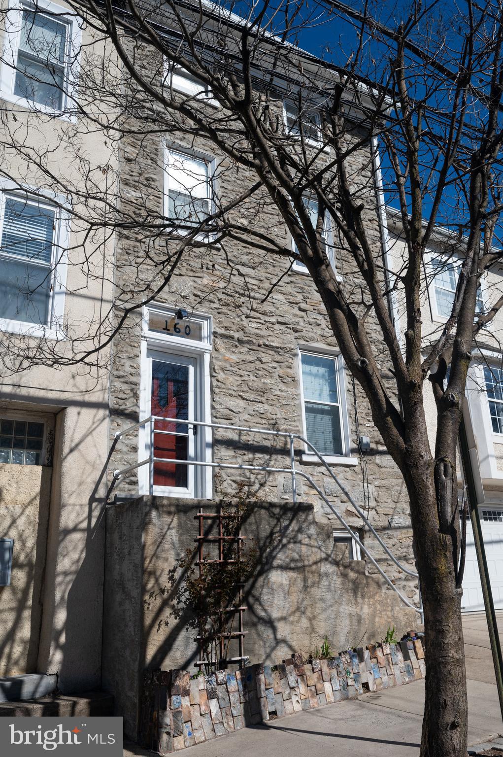 160 Fountain St
