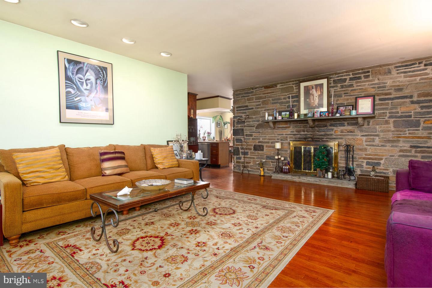 303 Crest Park Rd