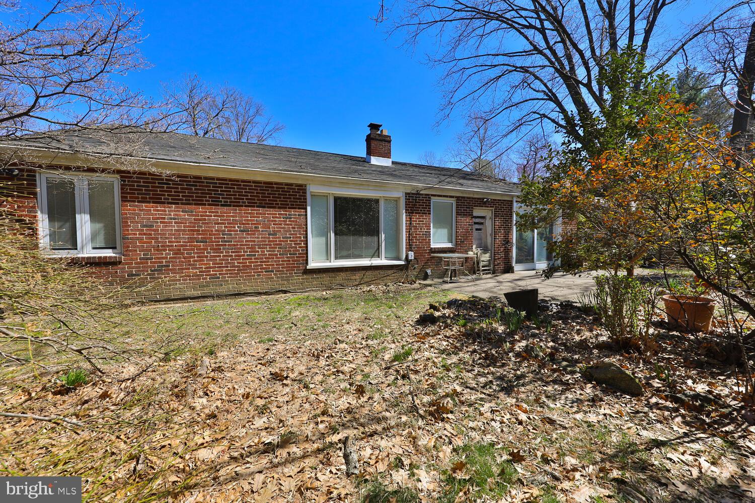 303 Crest Park Rd
