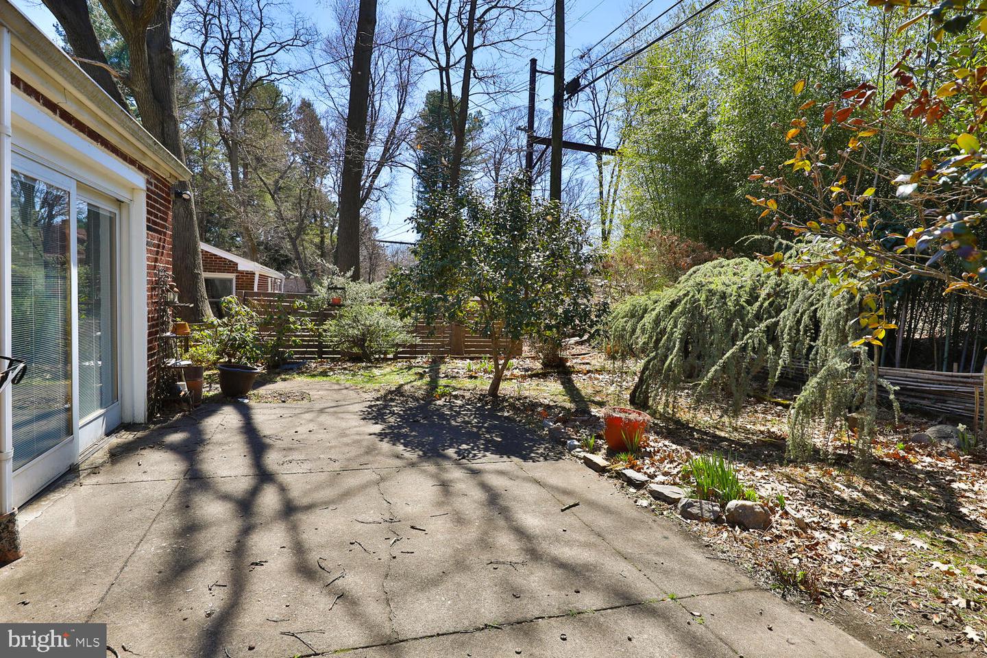 303 Crest Park Rd