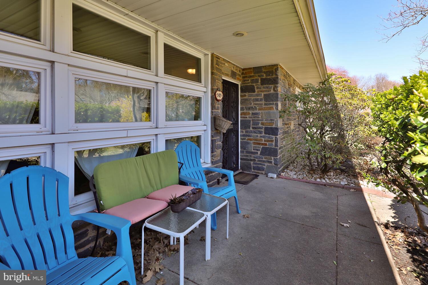 303 Crest Park Rd