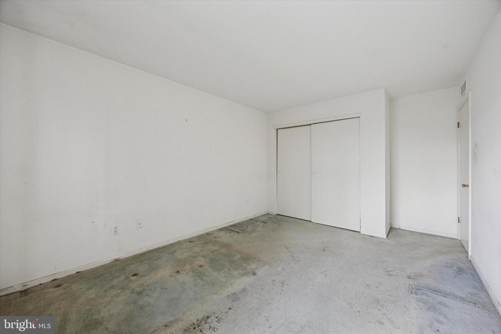 10103 Northeast Ave #9