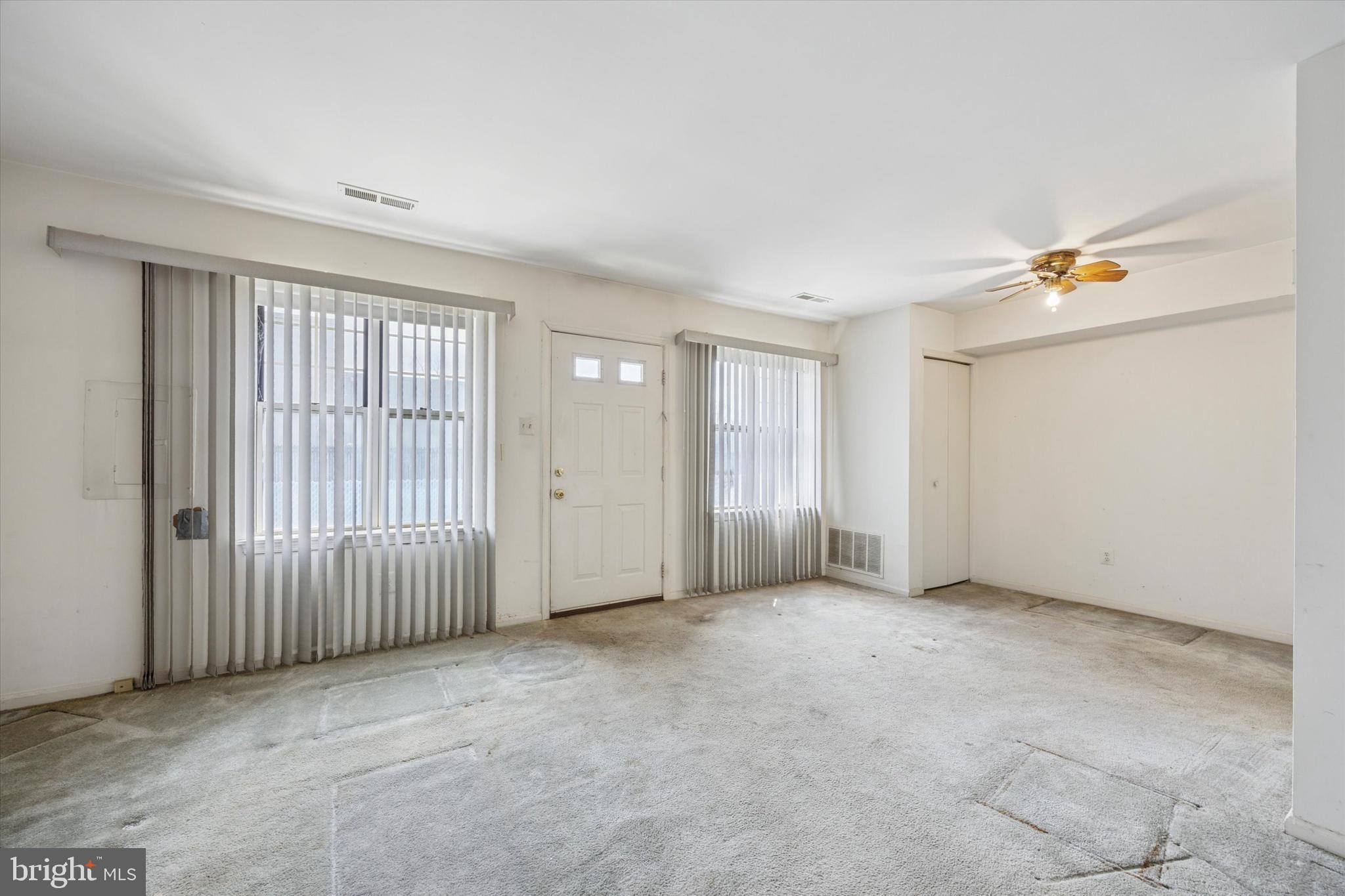 10103 Northeast Ave #9