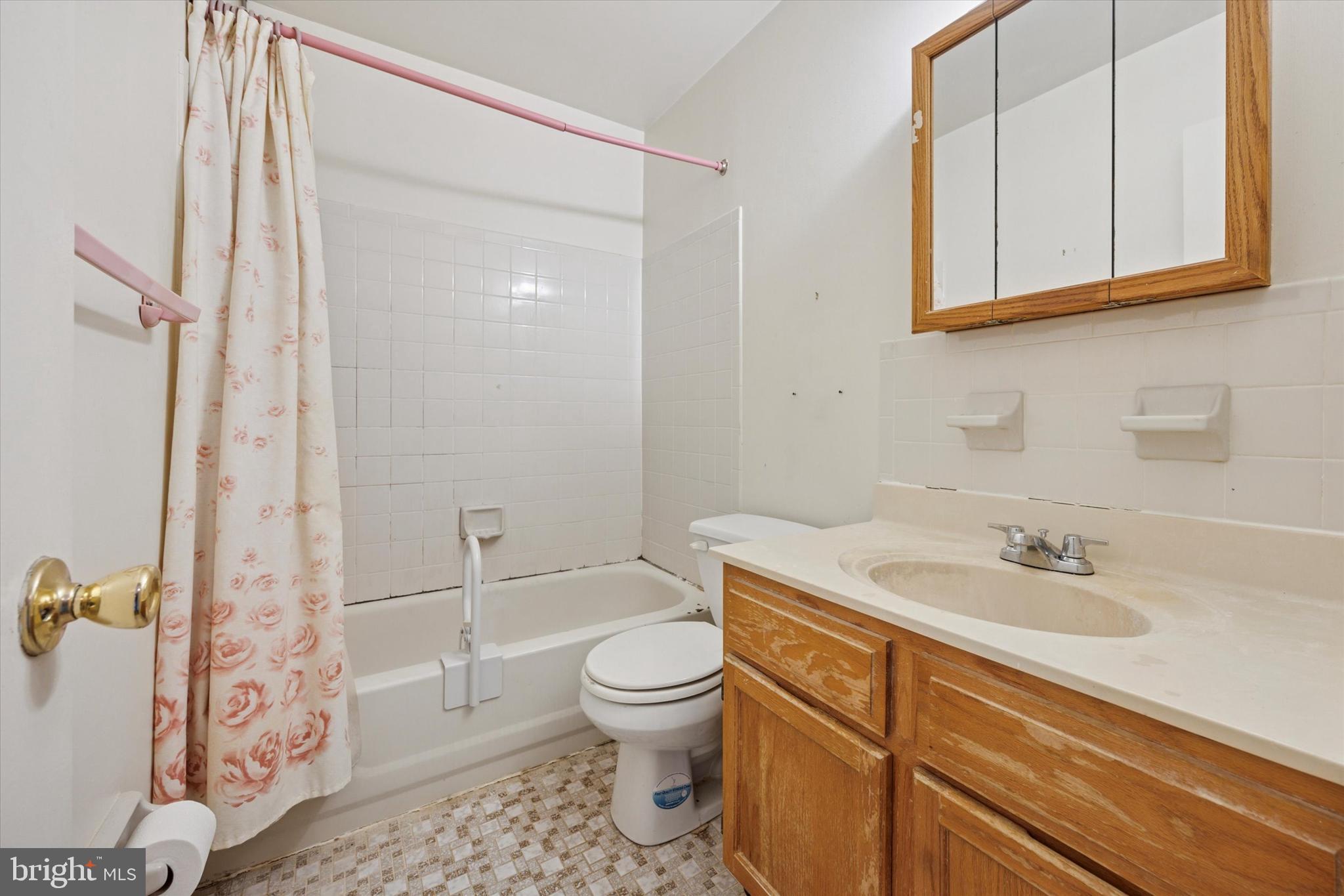 10103 Northeast Ave #9