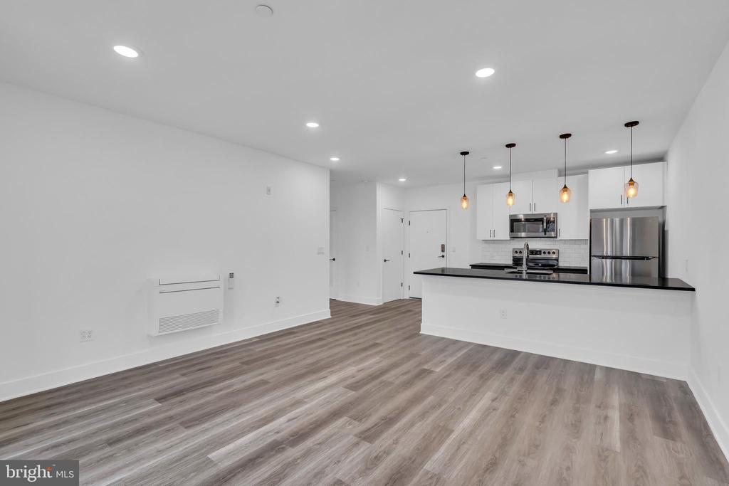 330 CECIL B MOORE AVE #302