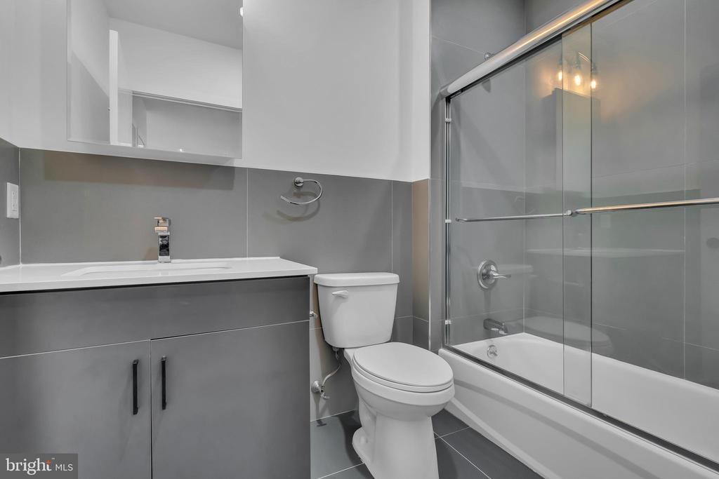 330 CECIL B MOORE AVE #302
