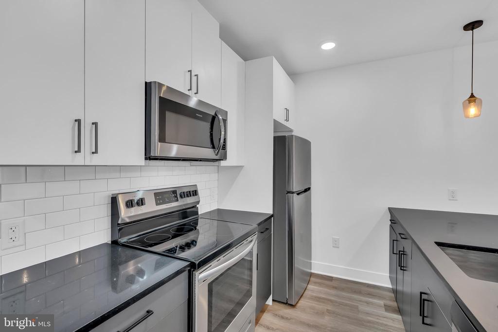 330 CECIL B MOORE AVE #302