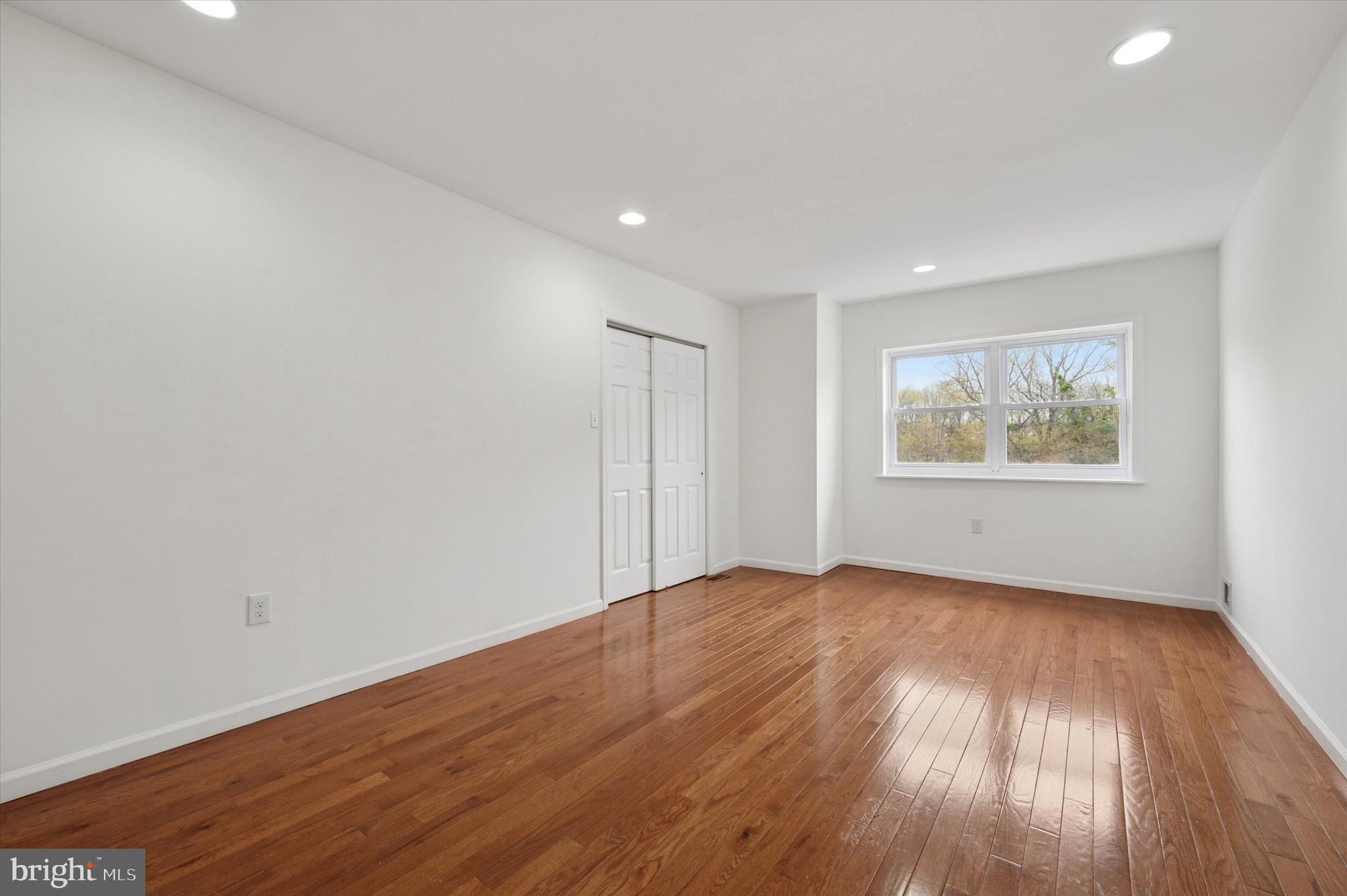 6826 Cobbs Creek Pkwy