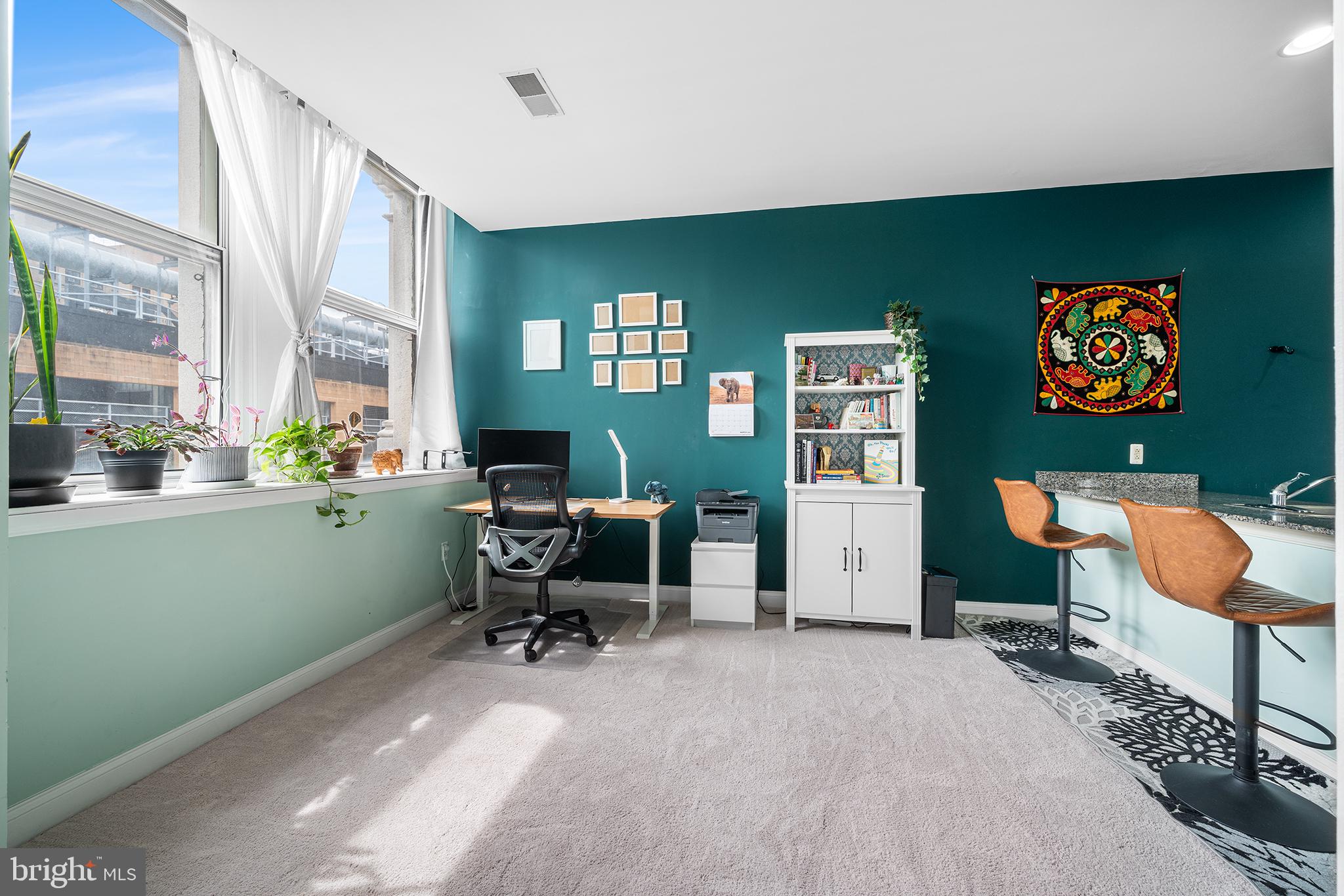 1001-13 CHESTNUT ST #702E