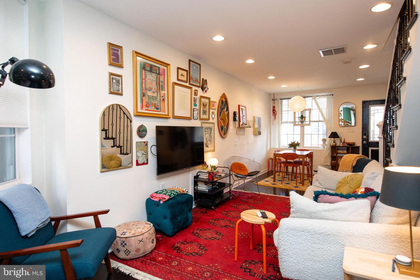 77 E Duval St