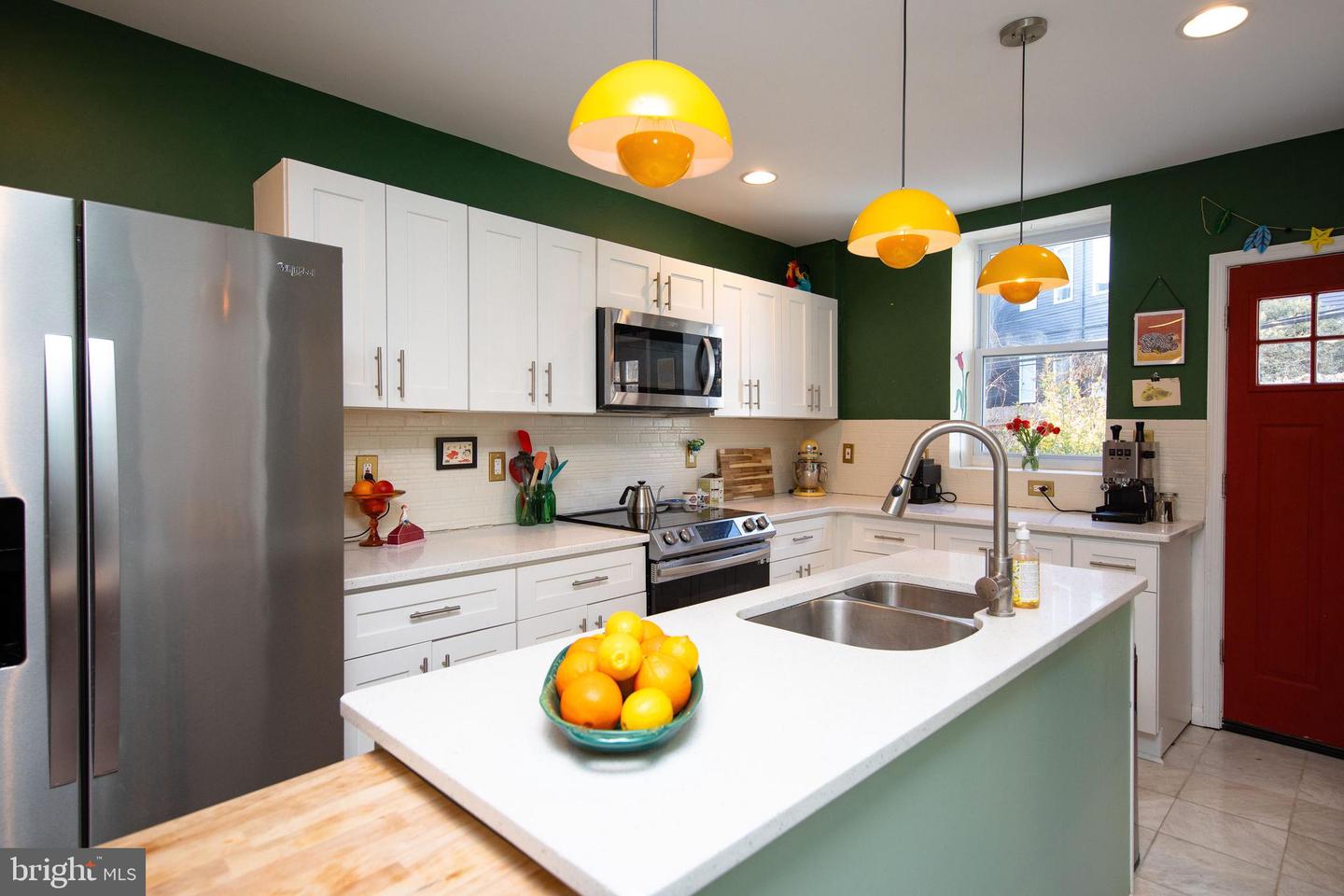 77 E Duval St