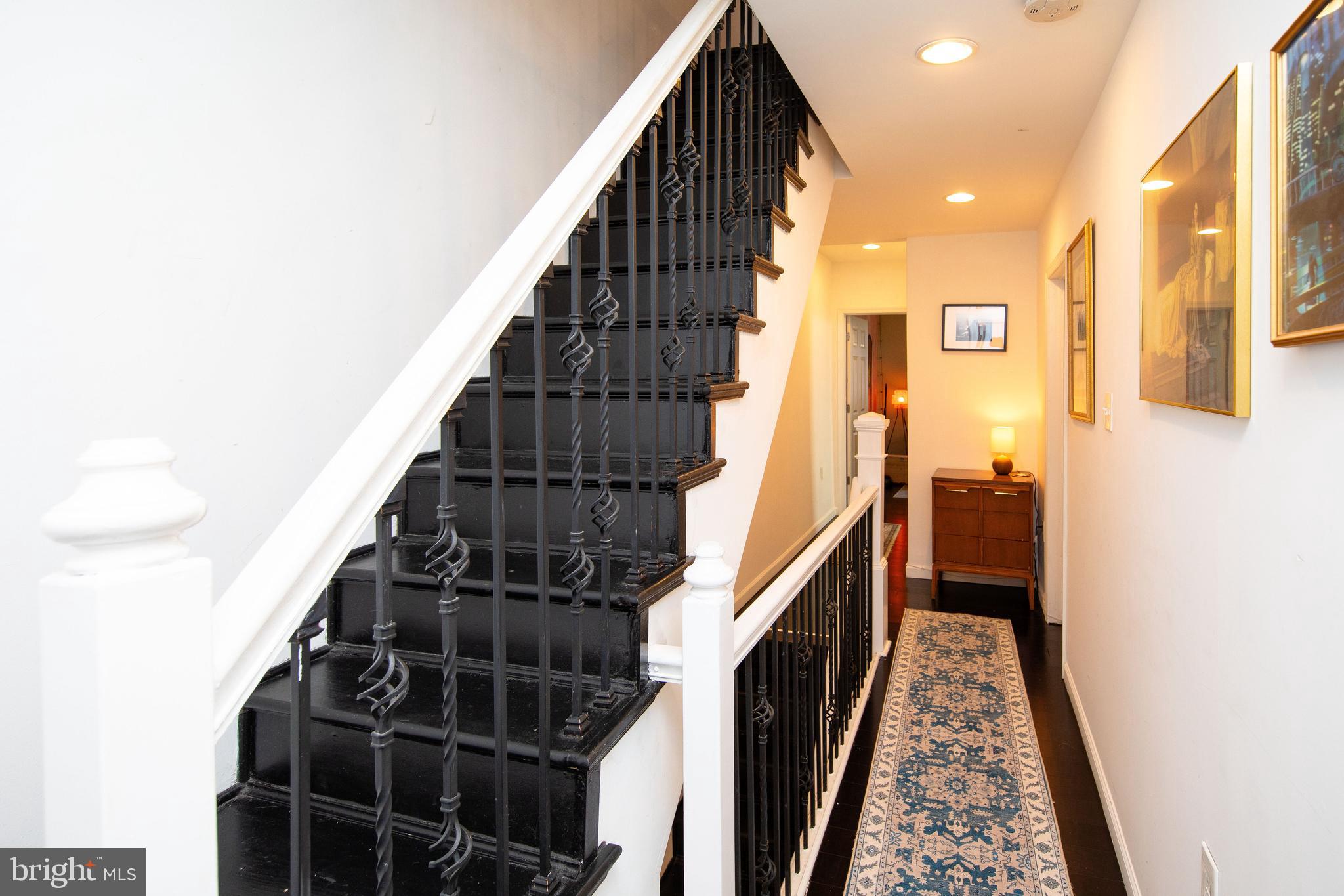 77 E Duval St