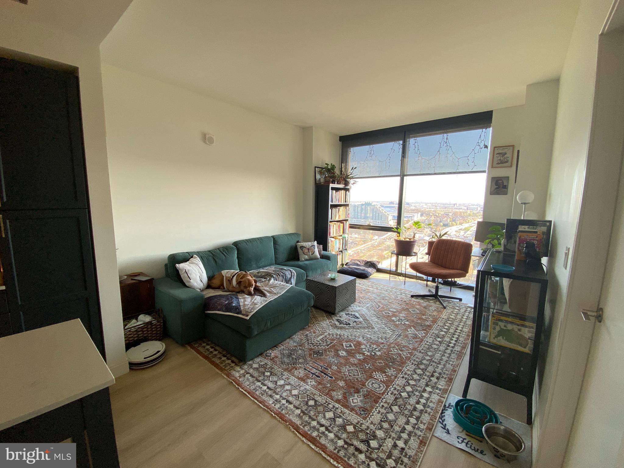 1 DOCK ST #2203