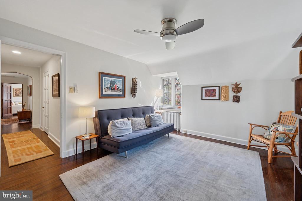 8030 Navajo St