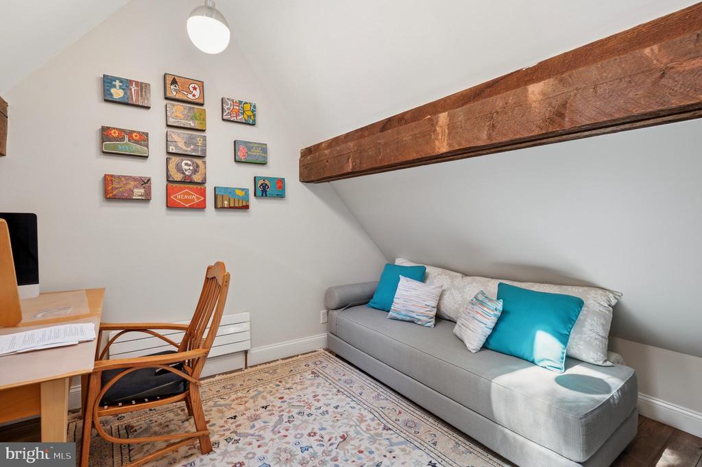 8030 Navajo St