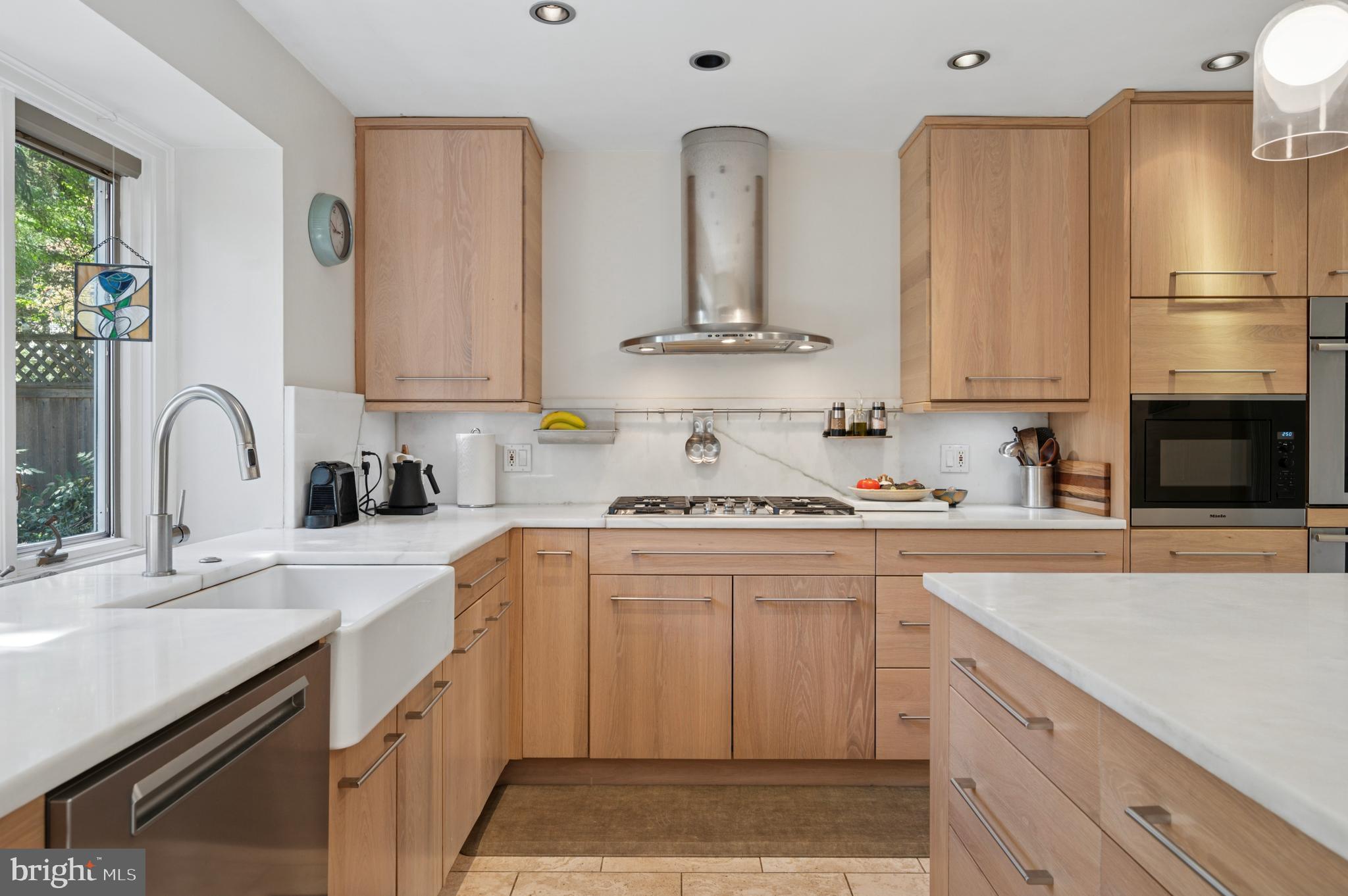 8030 Navajo St